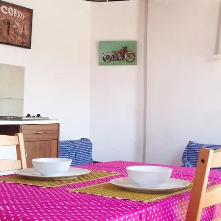 Apartament 4th Floor In Town And Near The Sea