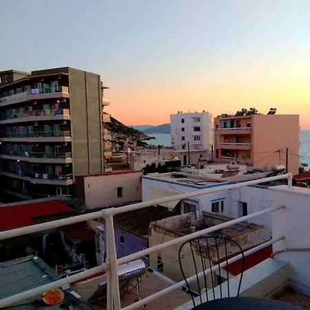 4th Floor In Town And Near The Sea Apartment *